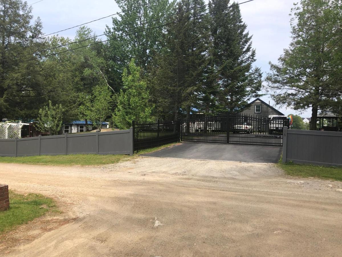Welcome To The Lake Northwood Exterior foto